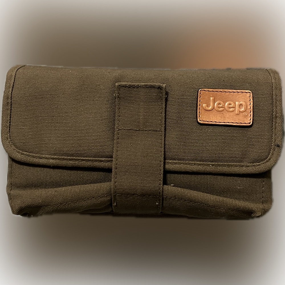 Jeep Grand Cherokee 2008 Owner’s Manual Set | Olive Green Case | OEM